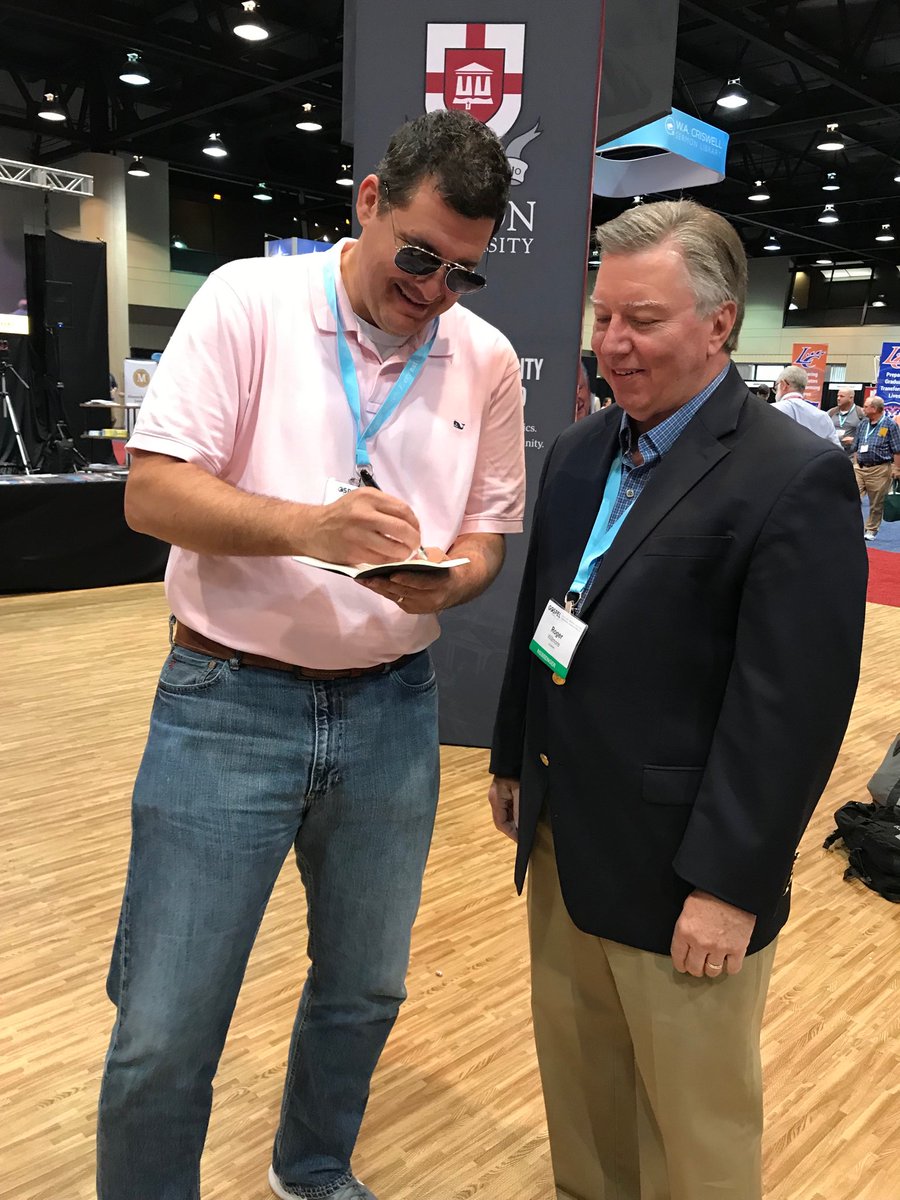 Rogerdwill's tweet image. I finally got Kevin’s autograph!!😇 I love this guy....a great, great friend!