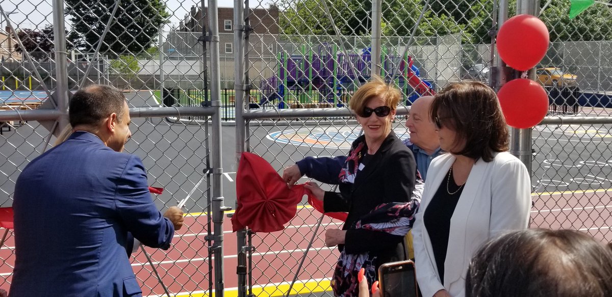 NYC_SCA's tweet photo. @NYC_SCA Pres. & CEO Lorraine Grillo joined @Costa4NY to open a new playground for students at PS 151 in Woodside. SCA was able to remove 10 TCUs & relocate children attending PS Q255 to a new location that better suits their needs. #space2learn #space2play https://t.co/gJLfqqO5vV