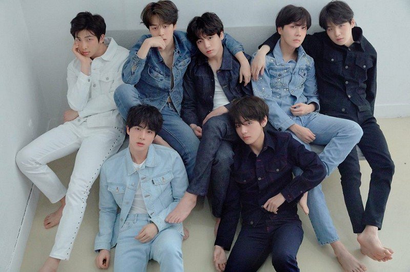 AnhaPJM's tweet photo. @BTS_twt 💜💜💜💜💜 https://t.co/EE55XUOM0q