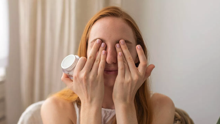 runnelsandnorth's tweet photo. Wondering how to get #WokeUpLikeThis skin? We found this great article for you that explains everything you need to know about sound sleep and stunning skin: https://t.co/ywaWO7Kp1n

#WednesdayWisdom #Skincare #SleepBetter #HealthySkin https://t.co/ZZVFsPt0Yg