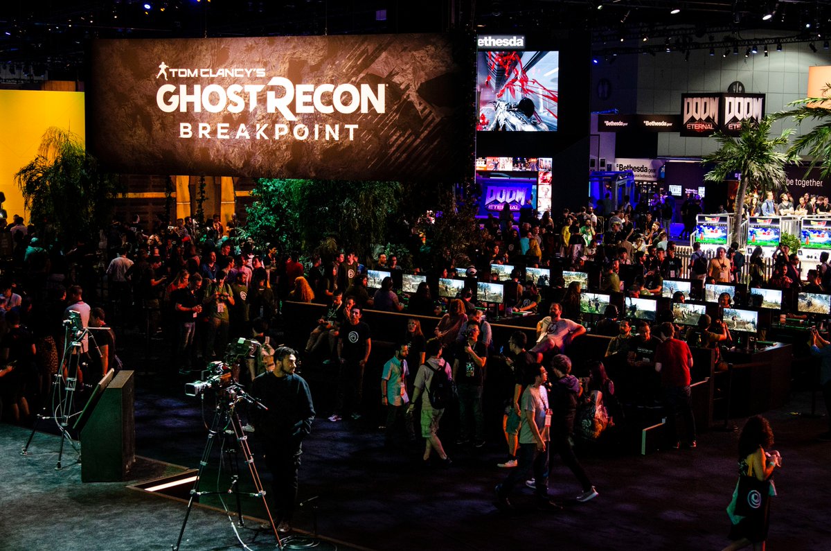 The @GhostRecon booth looking gooood to start Day 2 at #UbiE3!

(👀 Oh hey @DOOM )