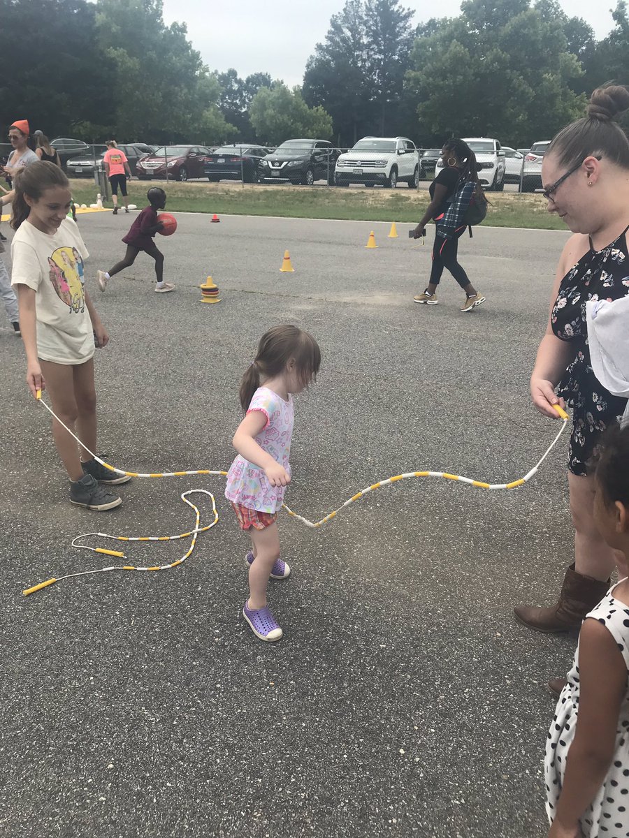 Andrea Nelson tweet media