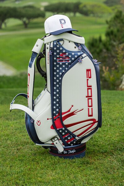We’re giving away a 2019 Cobra Puma US Open Tour bag and cap 🇺🇸😍

HOW TO ENTER 📱

1️⃣ RT &amp; LIKE this post ✔️
2️⃣ FOLLOW <a href="/cobragolfuk/">COBRA Golf UK</a> / <a href="/pumagolfuk/">PUMA Golf UK</a> / @golfmagic ✔️
3️⃣ REPLY with who you think will perform better out of Rickie Fowler and Bryson DeChambeau at this week’s US Open ✔️
