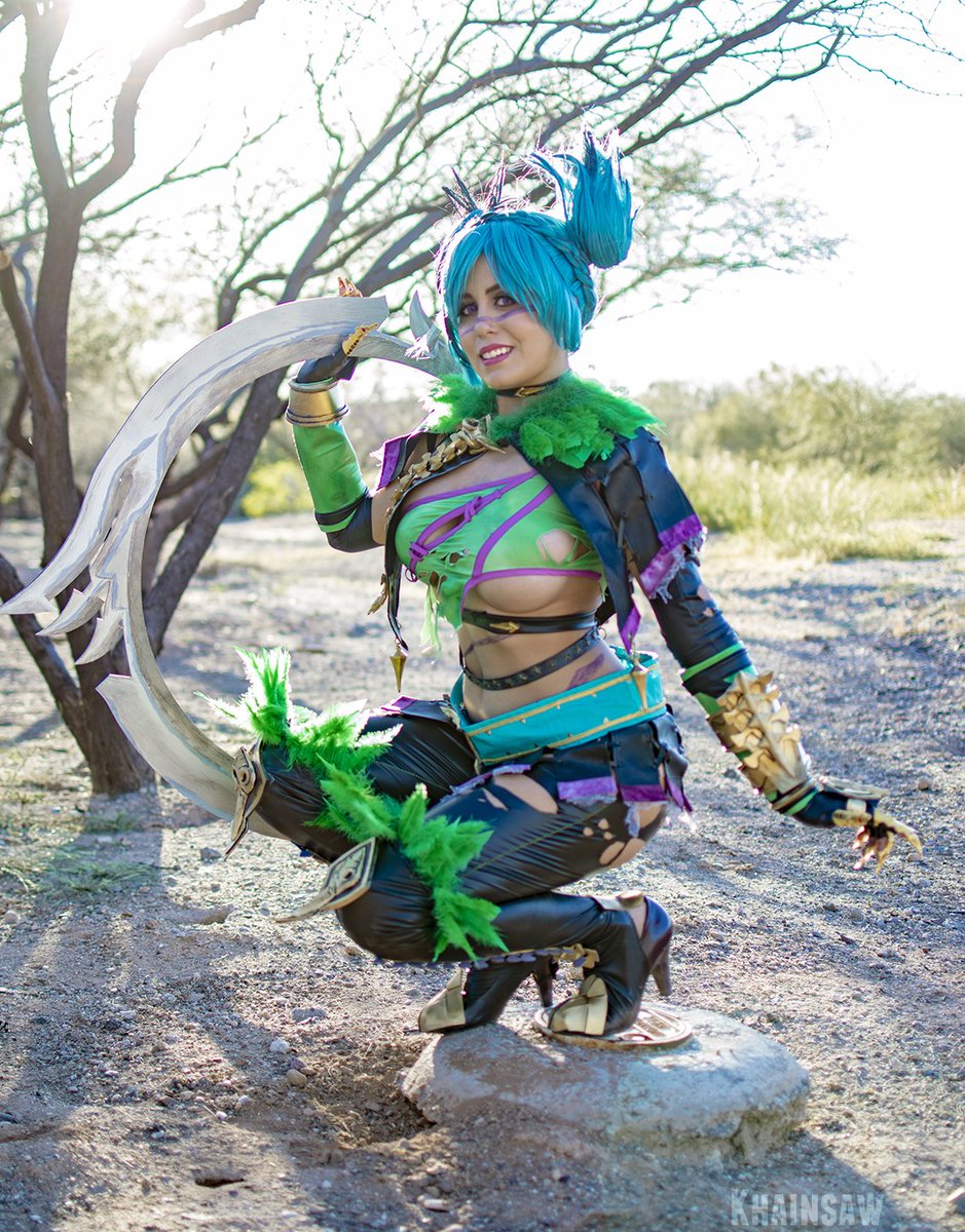 KhainsawCosplay's tweet image. Squatting on sewer covers is WHAT I DO BEST! 
#cosplay #SOULCALIBURVI #soulcalibur
