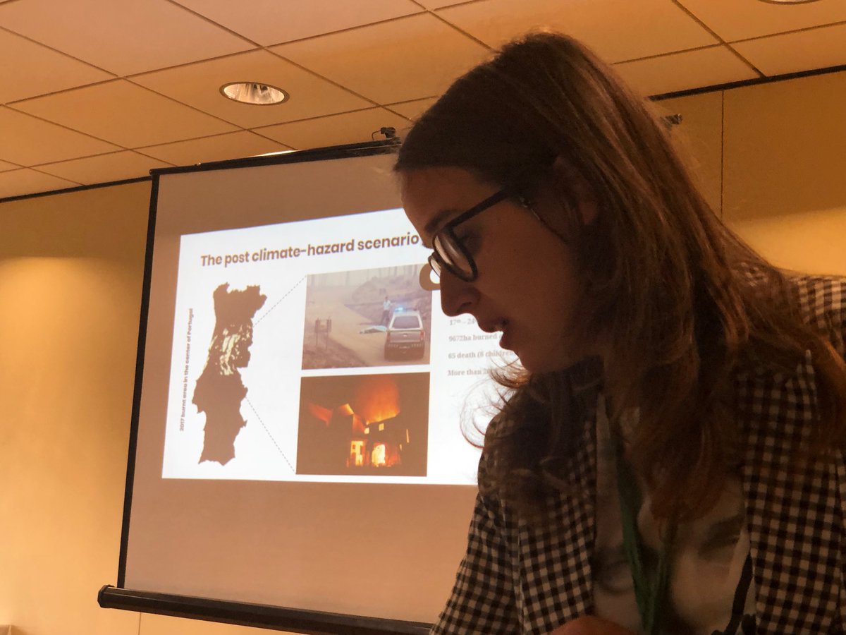 acmg54JFB's tweet photo. Neide from #Coimbra University presents hier work on #fire2017 #portugal https://t.co/PbfuGATq4w