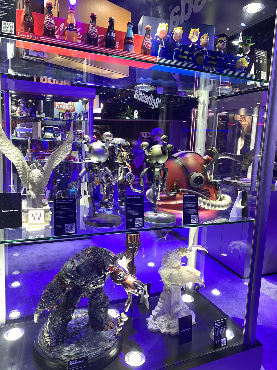 bethesda's tweet image. Gear!! On hand at #E3  - new Fallout GEAR, including a 1:1 T-51b Power Armor