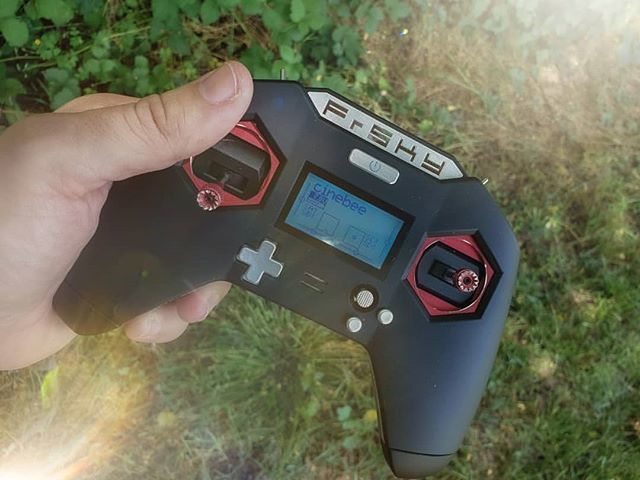 AirDogDrone's tweet photo. @ale_xandro_b - #repost #lights #lensdistortions #fpvfreestyler #frsky #instalike #remotecontroldrones #remote #sonya6300 #banggood #fpvpilot #dronevideo #dronezine @airdogdrone https://t.co/4g5t87KQgz
