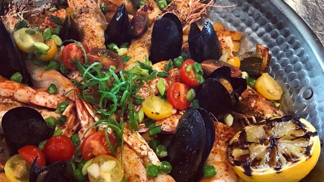 TRESTempe's tweet photo. Paella @ TRES! - https://t.co/jXZ7mj0dK0 https://t.co/Q41FVzZgKQ