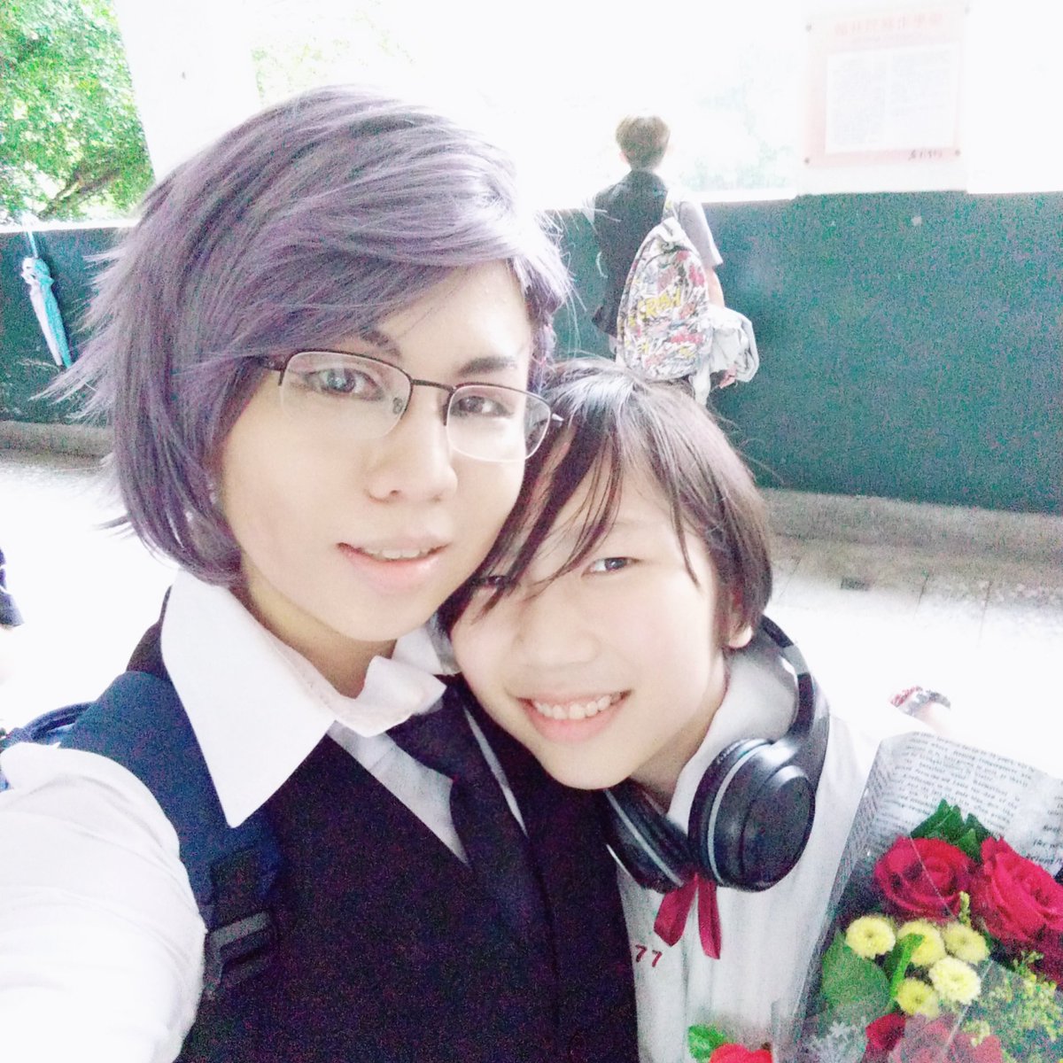 kusuchoarashi's tweet photo. 女鵝國中畢業典禮，跟親友組了執事團參加，本來只是想低調出個執事就好，結果仁爸說要出爺爺執事，所幸就出了明老闆執事服，嗯嗯還可以吧！
#明石国行 #刀剣乱舞 #刀劍亂舞 #刀亂 #toukenranbu #akashikuniyuki #shitsuji #執事 #コスプレ #コスプレイヤー #レイヤー #cosplay #coser #cosplayer https://t.co/zcCpmbNlnh
