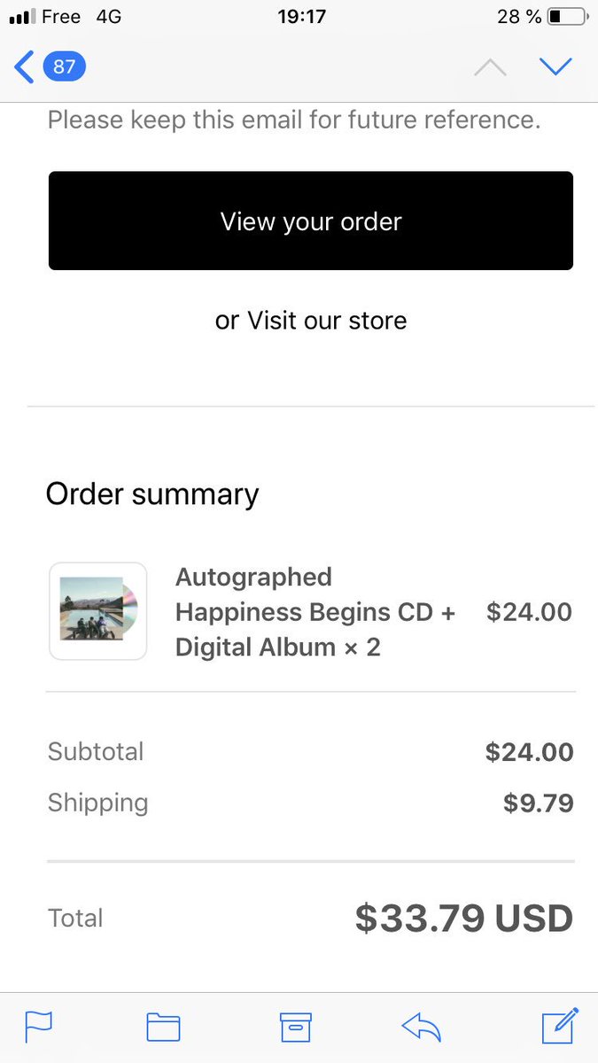 illuminatequeen's tweet photo. Don’t ask me why I am always Poor 😂💸💸💸 #merchaddict @jonasbrothers https://t.co/FSjyGFPhkN