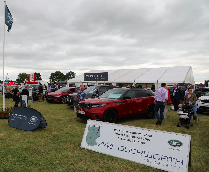 DuckworthLR's tweet photo. In one week's time, the Duckworth team will be going to the must-see #Lincolnshire event of the summer... and we want you to join us! We've got exclusive offers for attendees - visit us at @lincsshow stand 2-14 to discover a fantastic saving on a brand-new #LandRover. https://t.co/TxXhN1unhr