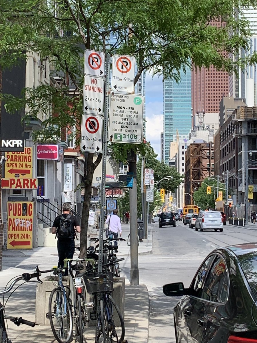 ParkingTPS's tweet photo. Adelaide & Richmond streets are 3:30pm-6:30pm rush hours. Everyone wants to get home. Don’t be that lone wolf who left their car in the rush hour. It will inconvenience not only you when you return & it’s towed away...but also rest of the city causing #GridLockTO #RushHourTO ^eu https://t.co/vburn77NeZ