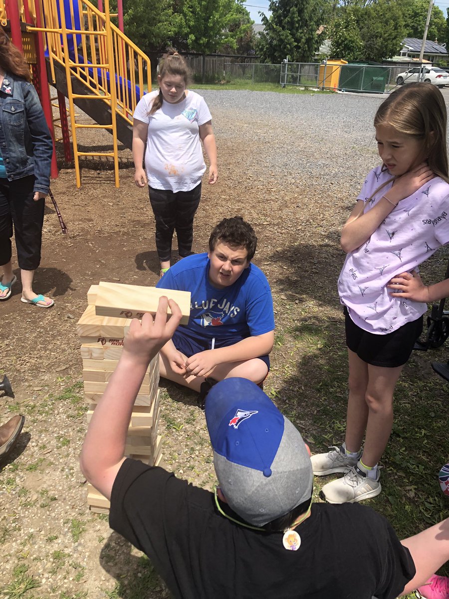 STTM_Centre's tweet photo. Game day part 2
#giantJenga https://t.co/HlV91UOpqf