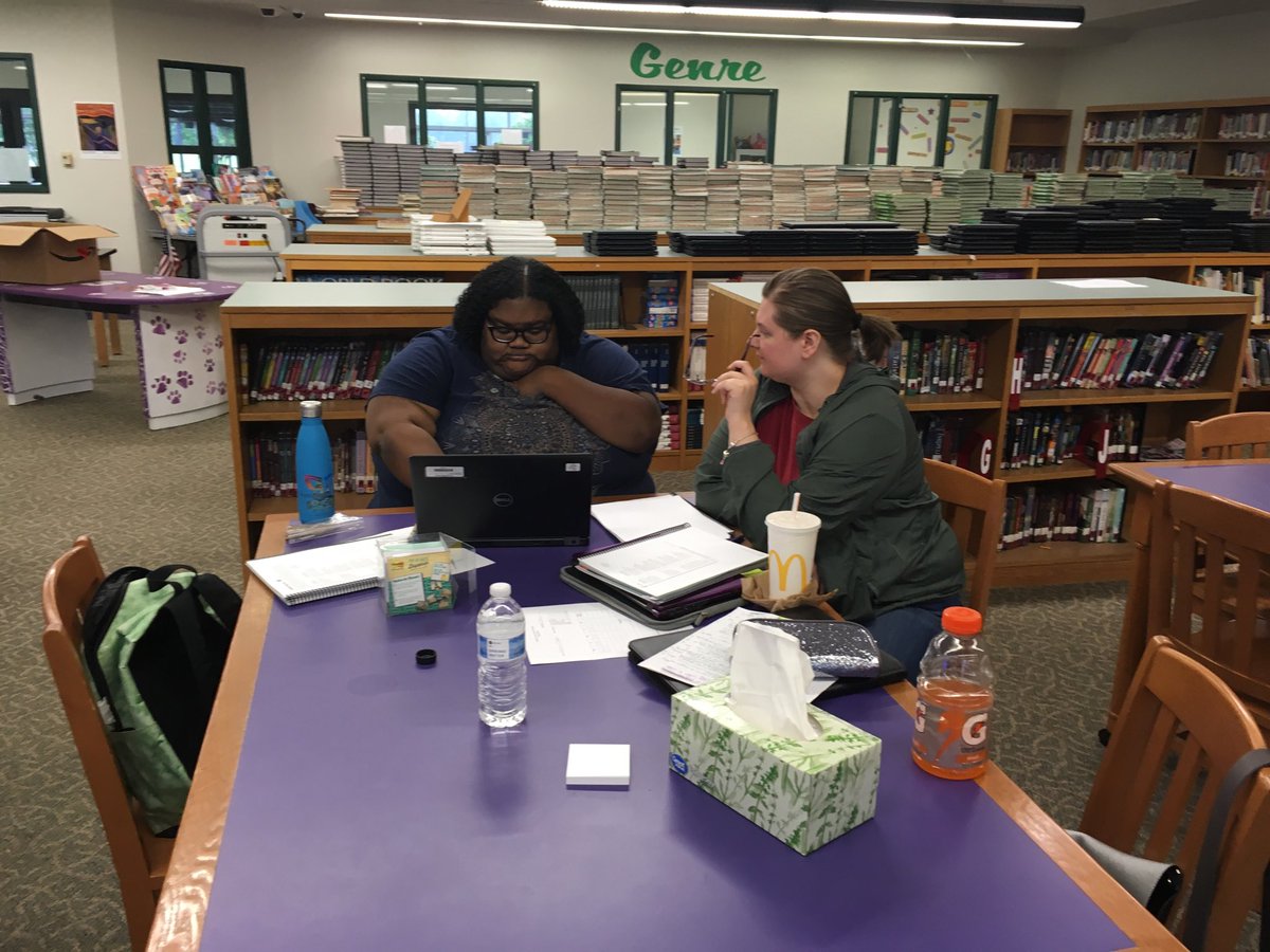 SaludaMiddle's tweet photo. Day 3 of curriculum writing. #smsrules https://t.co/RAgrlyGYC0