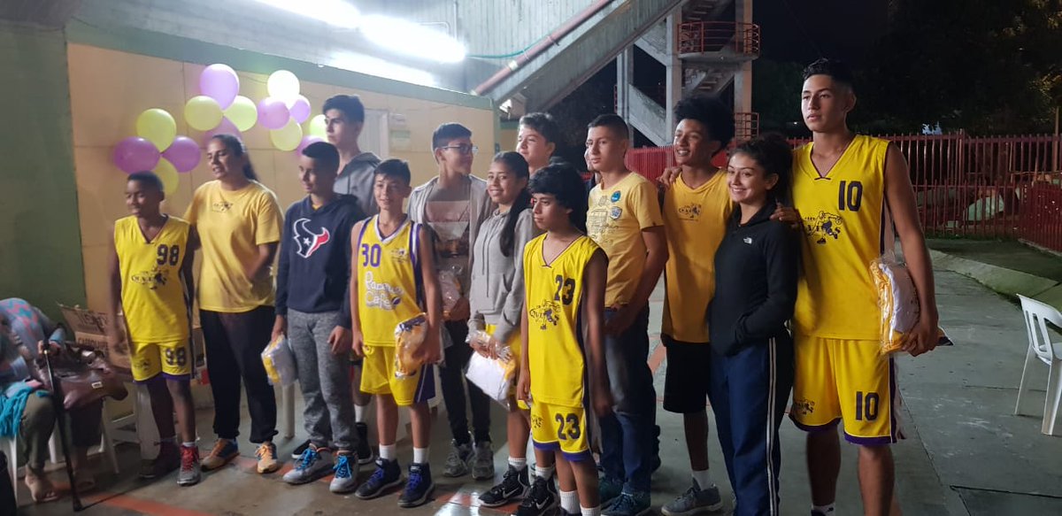 MAESSPORT's tweet photo. Despedimos nuestra delegación que mañana parte hacía Estados Unidos a cumplir una meta propuesta, deseamos muchos éxitos en este viaje, son grandes guerreros que sabemos que todo ese esfuerzo y dedicación para alcanzar este sueño se reflejará en triunfo! https://t.co/JajoqWO45z