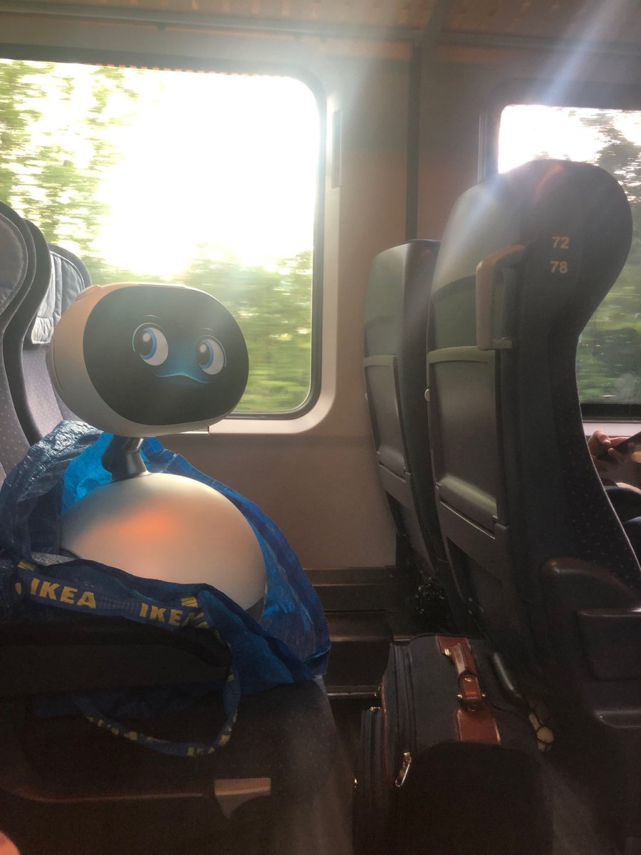 #ET_Robot - On the way to my new home #leapintime Lab