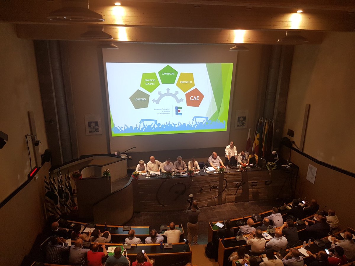 FilcaCisl's tweet photo. Il segretario nazionale Ottavio De Luca all'Assemblea organizzativa Filca: "Saremo insieme alla #Cisl nelle #periferie, ai margini, accanto a chi è in difficoltà. Dimostreremo di essere un grande protagonista sociale".
#FilcaInRete #noiCislsiamo https://t.co/5HMAqw6mxN