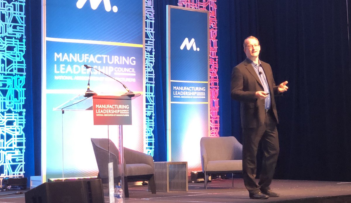 RonCastro10's tweet photo. Dave Verburg sharing #Blockchain award winning project at #MLSummit19 , great value   #WatsonSupplyChain https://t.co/hocRvNnhOo