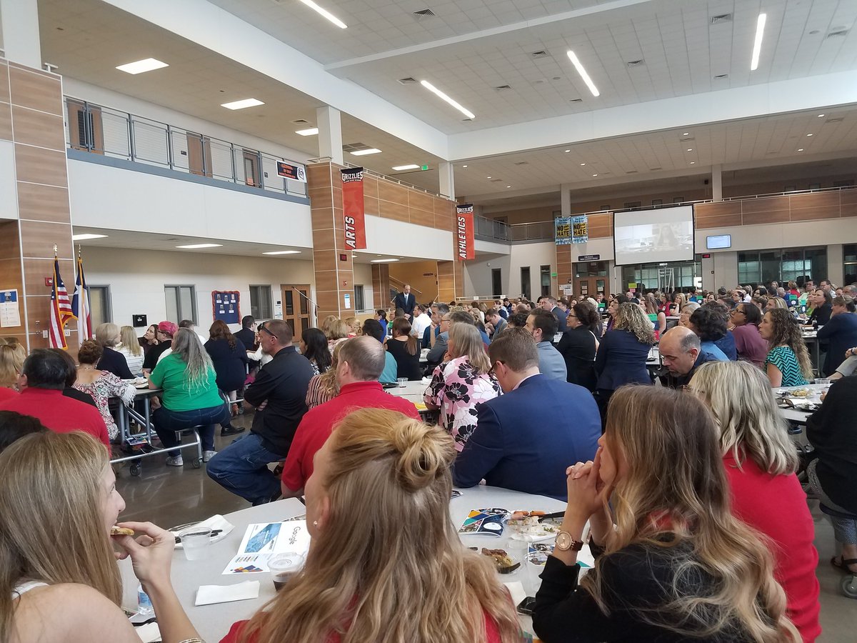 What a great day sharing the <a href="/LeanderISD/">Leander ISD</a> State of the District with <a href="/LeanderChamber/">Leander Chamber</a> <a href="/CedarParkBiz/">Cedar Park Chamber</a> West Austin Chamber <a href="/LEEFStrong/">Lee Strong</a> and other amazing guests!