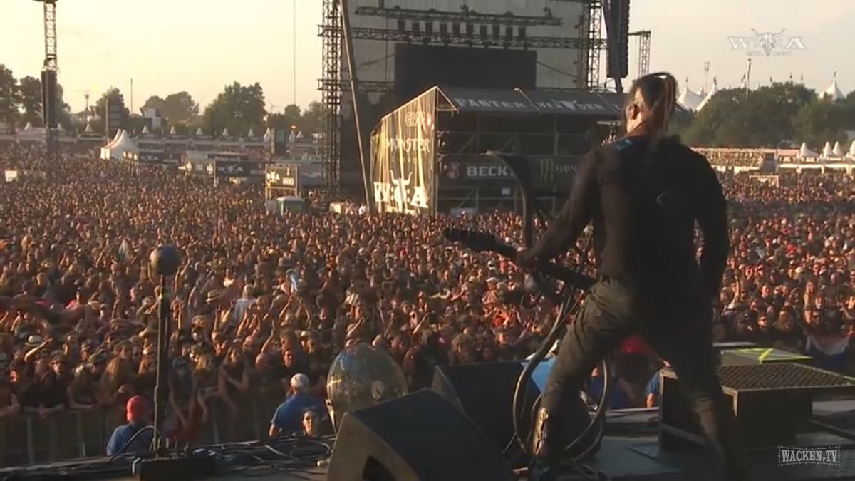 Ariel__Ramirez's tweet photo. #FirstToTheBarrier 🇵🇾 in @BehemothBand @Wacken 2018 🔥 https://t.co/qi8G1NEweN