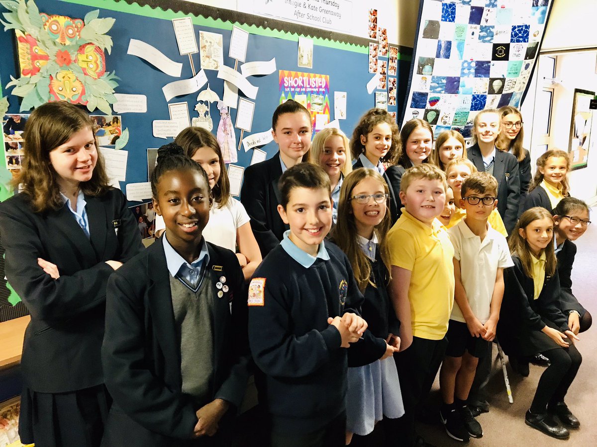 LibraryHanwell's tweet photo. Wonderful to share our penultimate @CILIPCKG after school club with @NoaLibrary Shadowing group today. Great collaborative acrostic poems written together, inspired by ‘Lost words’ @RobGMacfarlane https://t.co/20IaJDzyml