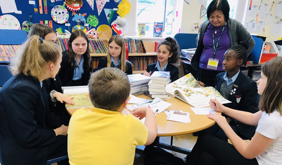 LibraryHanwell's tweet photo. Wonderful to share our penultimate @CILIPCKG after school club with @NoaLibrary Shadowing group today. Great collaborative acrostic poems written together, inspired by ‘Lost words’ @RobGMacfarlane https://t.co/20IaJDzyml