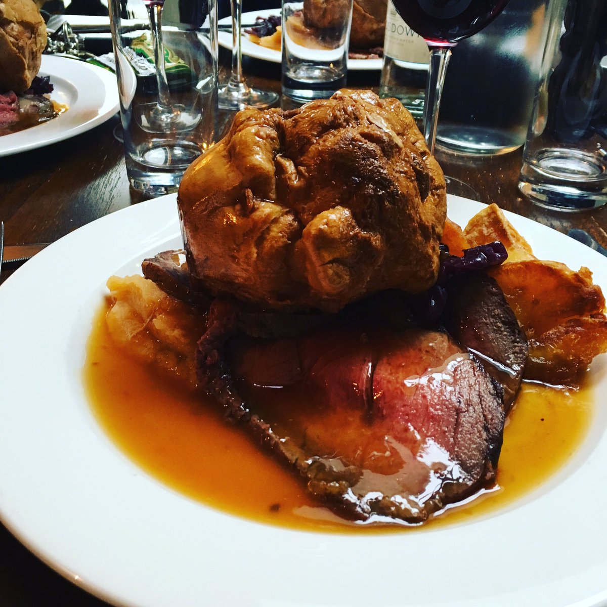 Top of the Pops... Is he yours? Bring him along for #FathersDay this Sunday <a href="/TheFontmell/">The Fontmell</a> 12 ~ 4 pm
The first 10 Father's to be booked in will get a pint of beer or lager on us!
Say it with food
👉View our menu bit.ly/2XeibrC
👉BOOK: T 01747 811 441 info@thefontmell.com