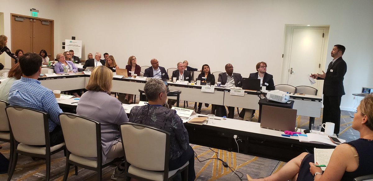 FORESIGHT Advisory Committee kicks off today at GIH by looking at major future health disruptors with Richard Lum! #gihac #foresightforhealth