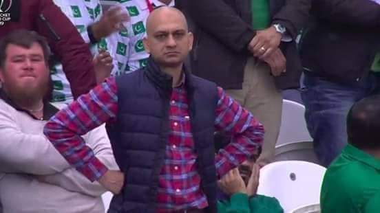 PakistaniMemes3's tweet photo. 1992 mein bhi hum 4th Match 43 runs sy hary thy to yeah #World_Cup 100% Apna Hy..
My reaction:- https://t.co/KvX42UUrAr