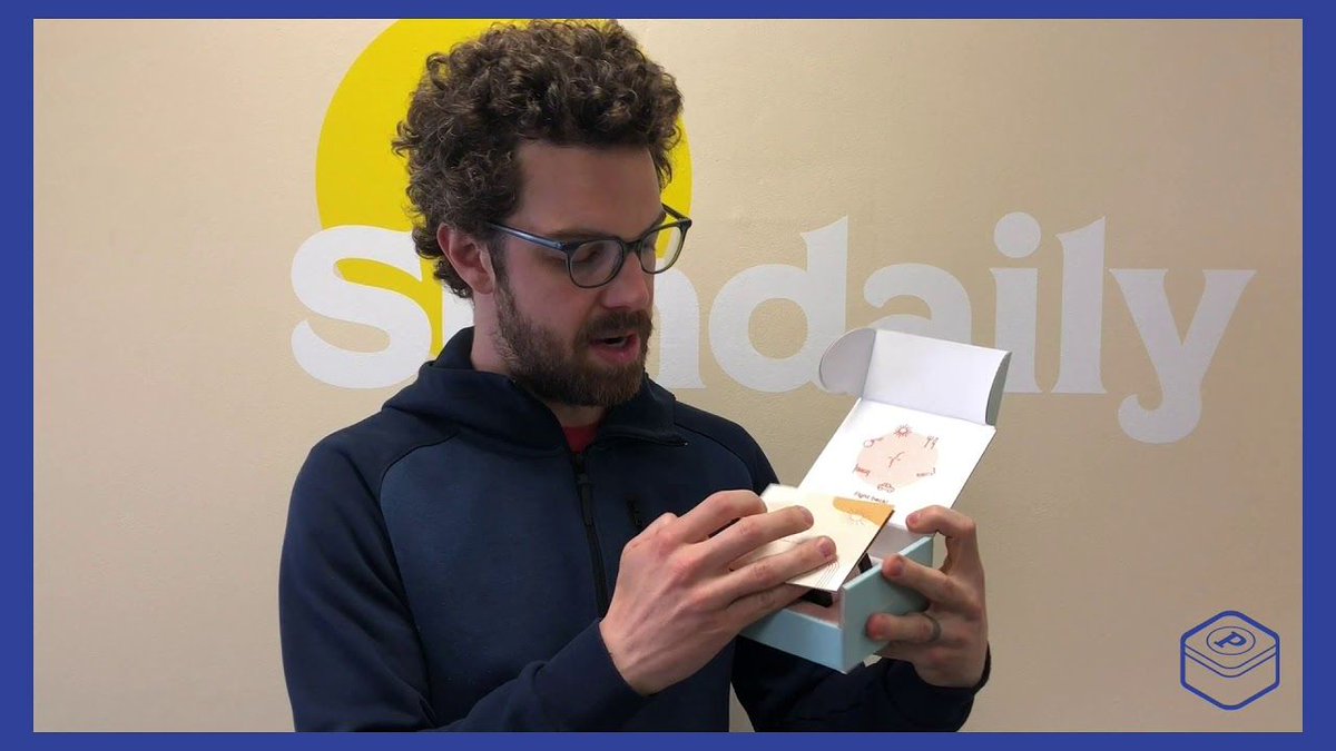packlane's tweet photo. It's always sunny with @getsundaily ! Check out the first of many in our new series, Word on the Lane!
On the #Packlane blog : https://t.co/yC46MQkCcR
+ @Youtube : https://t.co/zfaupo08up
#packagingdesign #Packaging #package #custompackaging https://t.co/LEHzWMkCw5