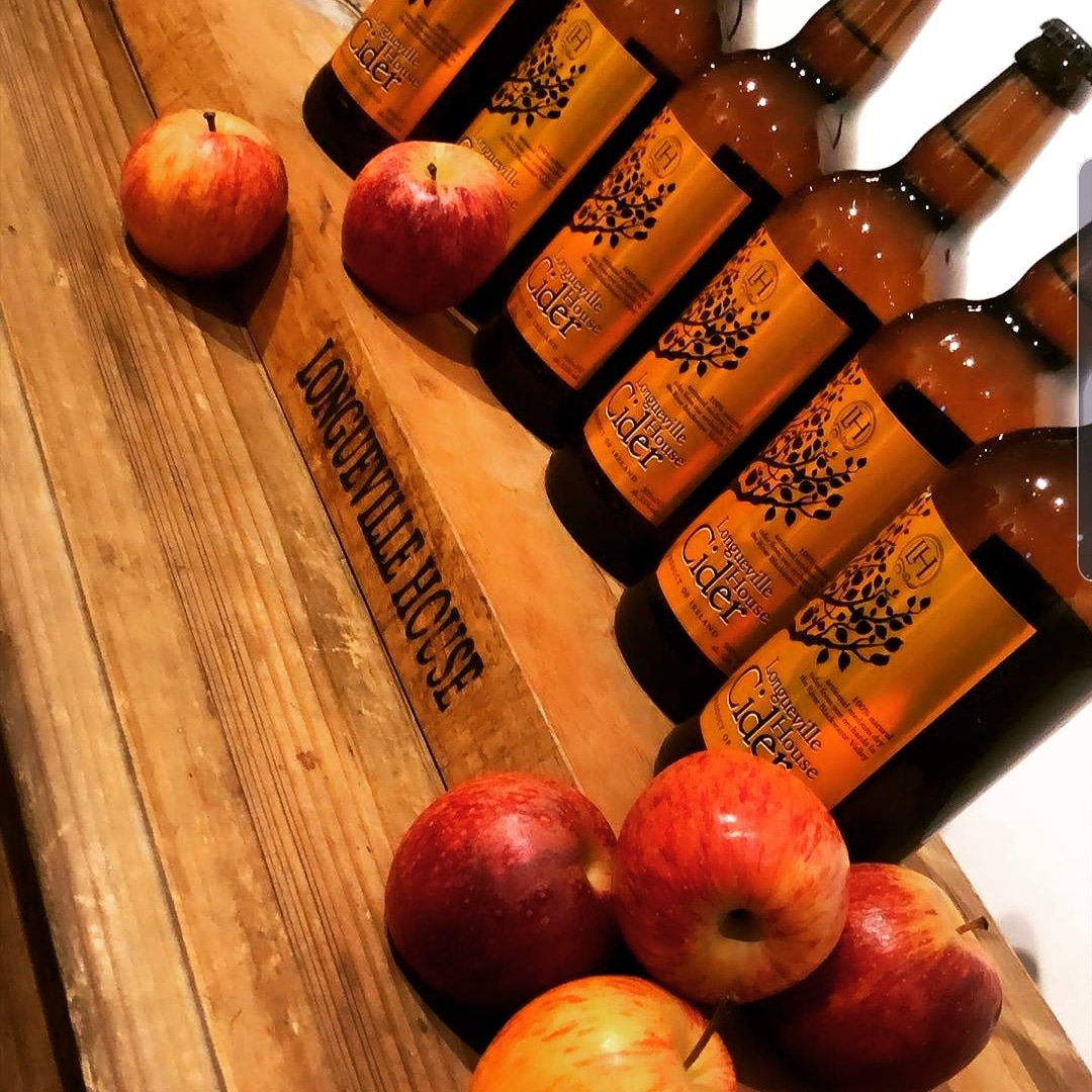 LH_Beverages's tweet photo. Lovely day @nash19restaurant for @corkslongtable , showcasing some of Cork's finest authentic producers & top class restaurants.
#corkslongtable #longuevillecider #nash19 #midsummerfestival #tastecork #tastetheisland #rethinkcider https://t.co/Zc1u6hj0OV