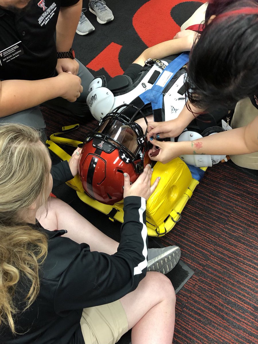 MikeyRamATC's tweet photo. This #TechMAT alum enjoyed teaching the MAT2s today. Spine Boarding, Helmet/Mask Removal, O2 Administration and Sickle Cell. Great partnership with @TTUSportsMed and @TTUHSC_SHP @DrGililland https://t.co/JmHi3B7jej