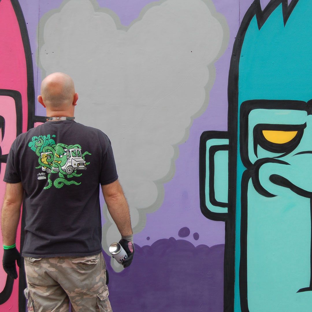 Upfest's tweet photo. #jaysharples giving some monkey love at #upfest2018 Have you seen his recent piece from @contrastmural  in Liverpool? 📷: Alan Donald https://t.co/hwKDWQWIwo