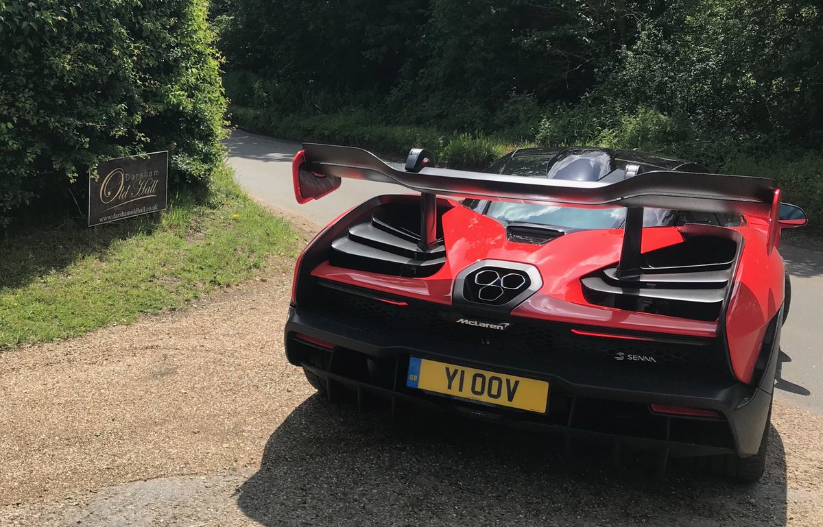 MelfordGreen's tweet photo. Jude heads off for a quick spin ....#McLaren #Senna https://t.co/EoM2tMk34Q