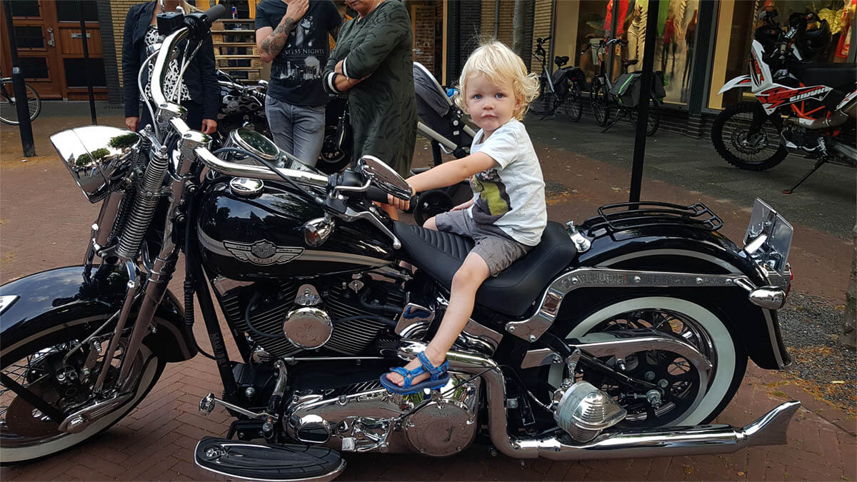 Speciaal voor alle vaders zetten we vrijdagavond het centrum vol met prachtige motoren. Dad's Ride! 

ow.ly/XmFt50uC2zm --- #hondagoldwing #indianmotorcycles #harleydavidson #motorevent