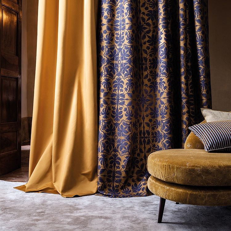 MCShowrooms's tweet image. Elegant satin cotton "Aphrodite" is perfectly matched with a delicate jacquard design "Jardin de Babylone". #MisiaParis #WDCDesign #interiorinspo #fabrics #textiles #upholstery #luxurystyle #interiordesign