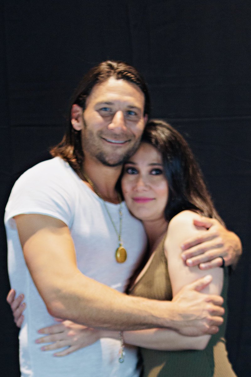 lydianne79's tweet photo. Hugs hugs hugs all day!!! That’s how Zach is with all his fans!!! 🤩🤩🤩💓💓@ZMcGowanFanClub https://t.co/CaRwVTcxOy