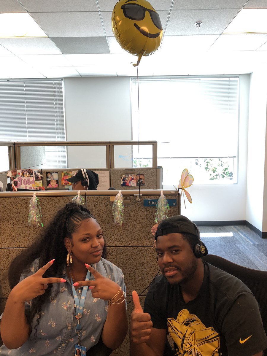 VCC_Drip_King's tweet photo. @Artsyye Erica showing our new hire Reggie @ReggieDavis88 who is chair riding how to personalize a solution for our customer and earn the right to sale, insurance included. Way to lead by example Erica. @augieibarra #tugglenation #FieldsFam #cerritospride #winwin https://t.co/1c4tm3Pujq