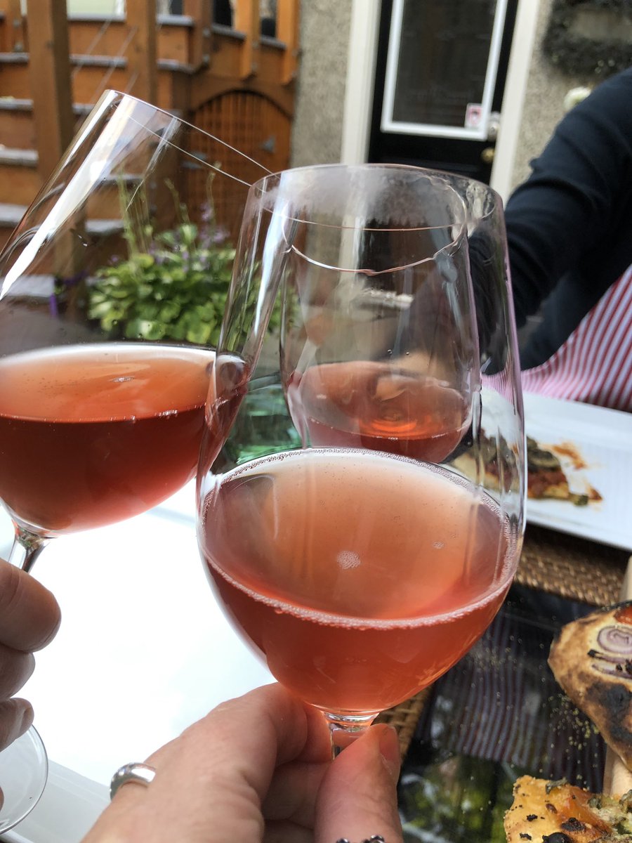 LiquidBC's tweet photo. In my world it’s National Rose Day all week...patio perfect with Medici Ermete Phermento Lambrusco Metodo Ancestrale @DanVolway @chefclaires #lambrusco #phermento #rose #nationalroseday #drinkpink https://t.co/PN2UDt78FY