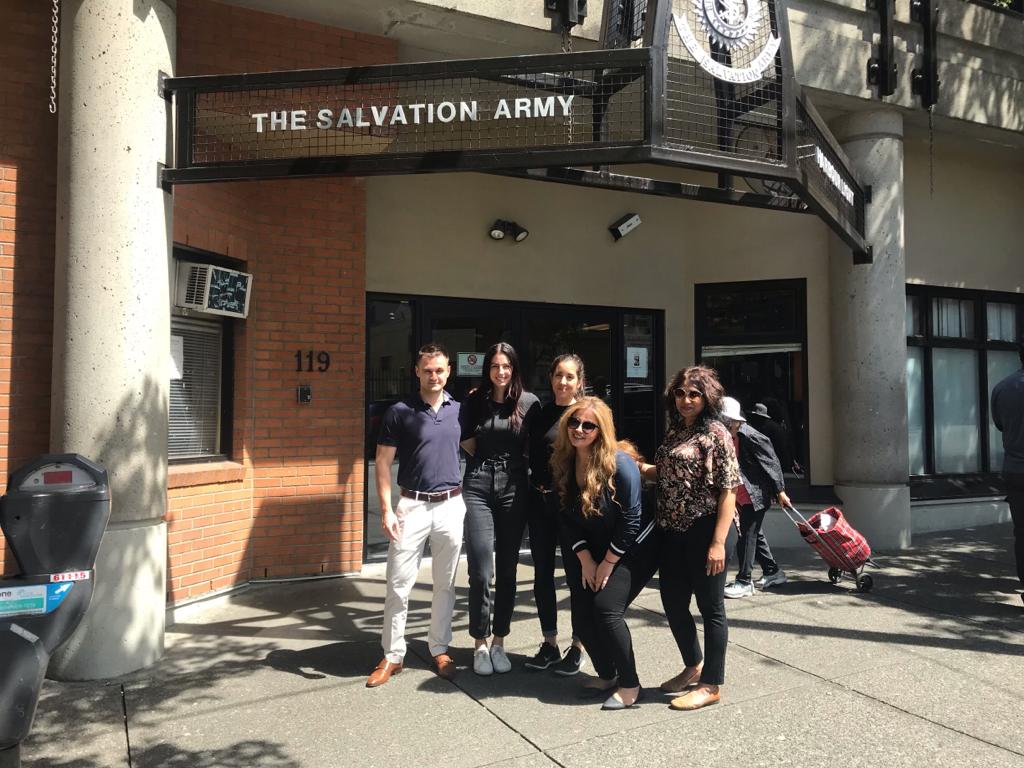 MMAmericas's tweet photo. Another wonderful afternoon #volunteering and serving over 350 lunches to the #Vancouver homeless. No better way to welcome Matthew Habza to the #MICROMINE Canada team. Thank you to @SAHarbourLight for always being a positive influence on our community. https://t.co/0aRY07ayVk