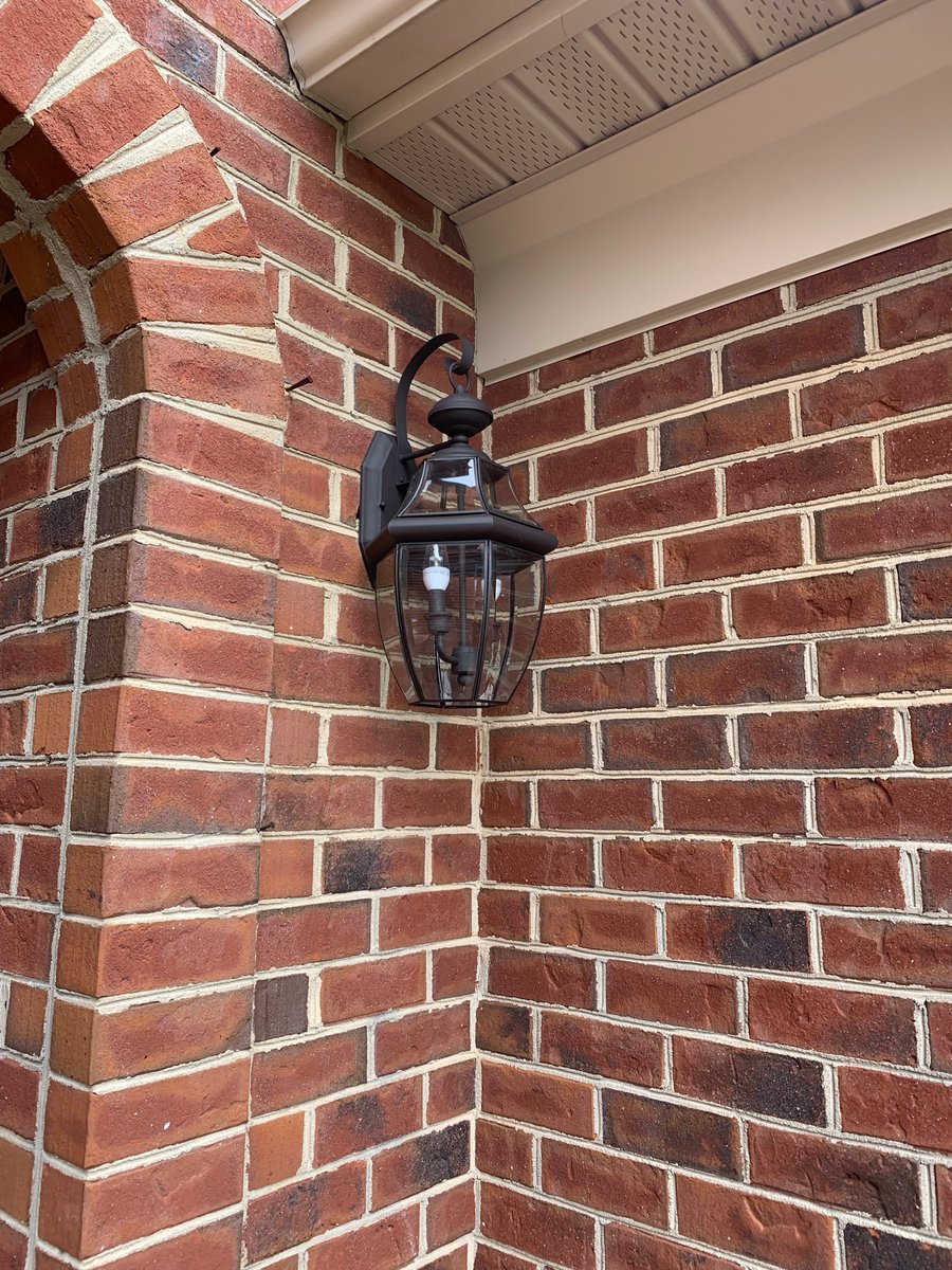 Butler_Lighting's tweet image. Just updated some 20+ year old lights! 
#LightingExperts #LightingIsWhatWeDo #LightItUp