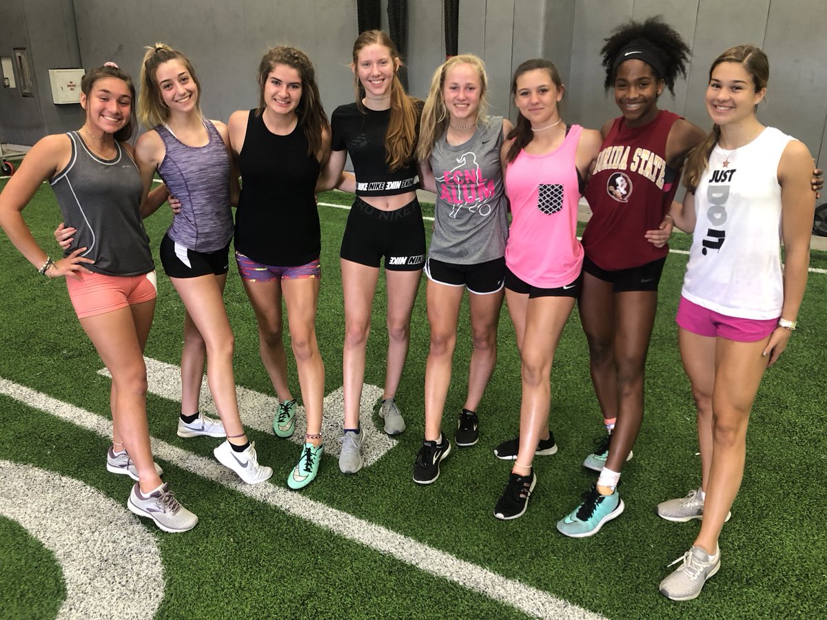 tfloyd3's tweet photo. Been so impressed with this crew of young ladies representing @MarcusXCTrack!! They’ve been getting after it and bringing the juice everyday! #QuadFlex #QuadZilla
🏃‍♀️ 💪 🥤 🔥 @Aberg1307 https://t.co/OJ2lVduyj4