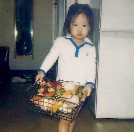 Jennier67964554's tweet photo. She was already pretty since she was a baby❤🌻

#GetWellSoonJennie #LisaBLACKPINK #JisooBLACKPINK #JisooForTrueBeauty #roseblackpink #rosesolo https://t.co/FFc5hQqLRq