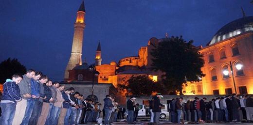 Make Turkey Ottoman Again

Make Turkey Great Again

Make The HagiaSophia Mosque Again