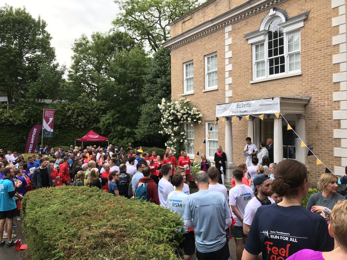 Thank you for running the 21st and final <a href="/birkettsllp/">Birketts LLP</a> #Race4Business in support of #LittleHavens #Chelmsford #Essex 🏃‍♂️🏃‍♀️👏❤️