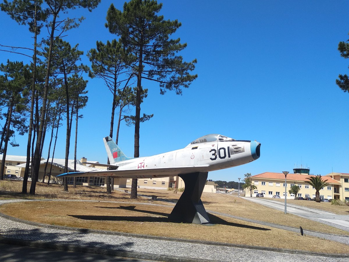 DanielAzevedo71's tweet photo. #Geocaching Today #multicache around an airbase ✈️. Container original and framed in theme 👍 @GoGeocaching @LiveGeocaching @GeocacheNews @GeocachingTweet #Leiria #Portugal https://t.co/4XTGevGdUs