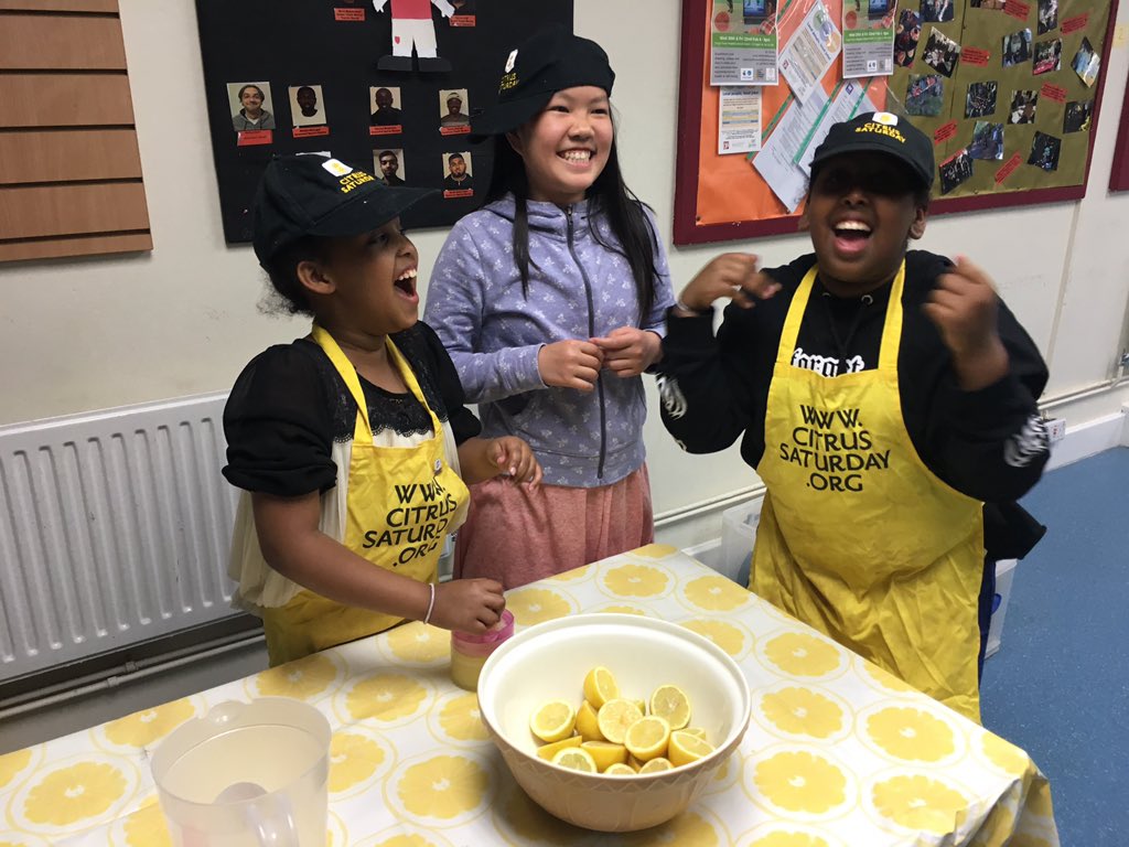 kcbna1's tweet photo. Made fresh hand squeezed lemonade today!Despite the weather they had a fun evening! Watch out for our #socialenterprise stall this summer @camdenmarketldn and various local festivals and events! #citrussaturday #entrepreneurs #children #youngpeople #camdentogetherproject #YCFSoF https://t.co/ijF8mkLbF6