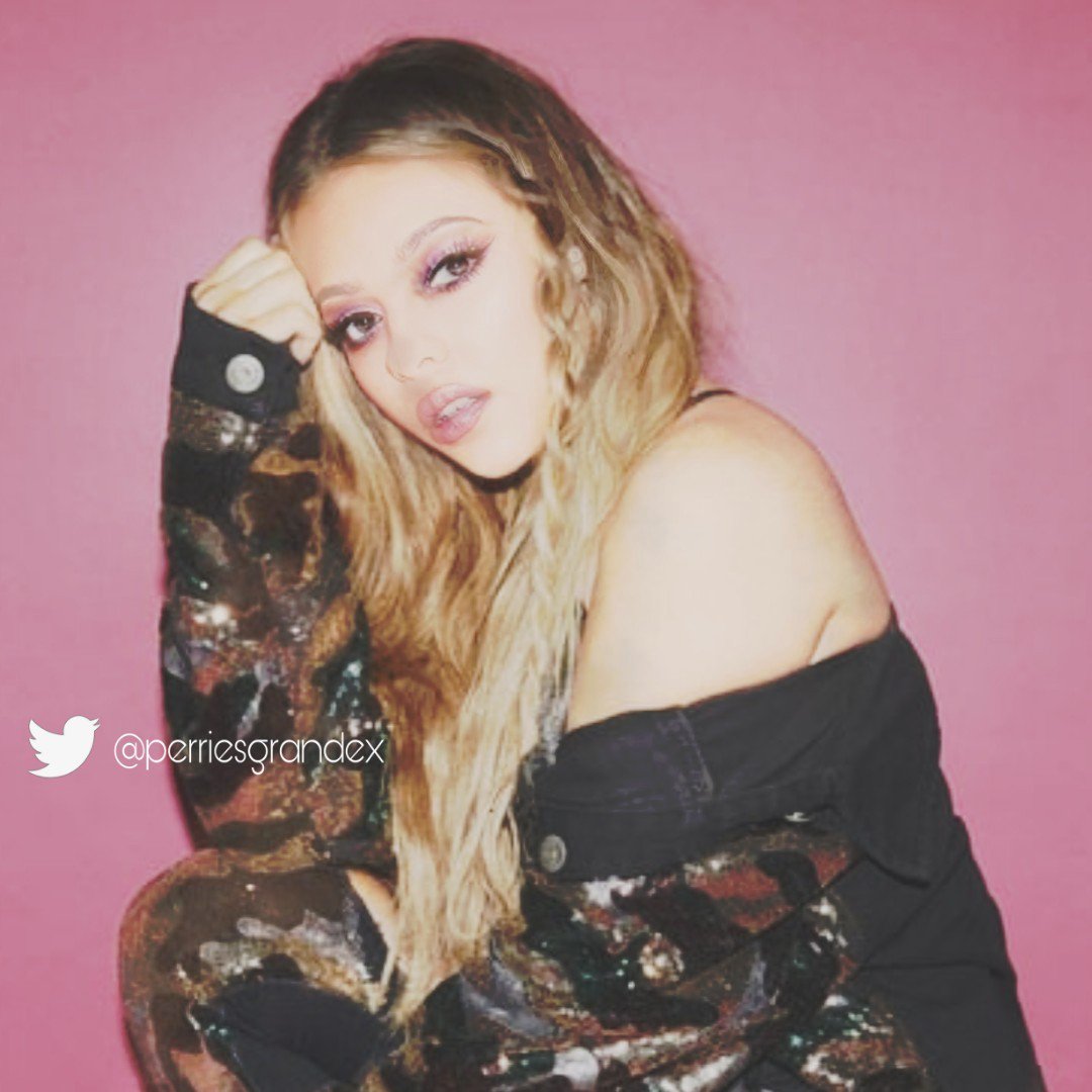 perriesgrandex's tweet photo. REPOST because I messed up the photo 😤😭: I also did my favourite @LittleMix ship #Jerrie (Perrie wih Jade's facial features). https://t.co/Y64AtrXwn4