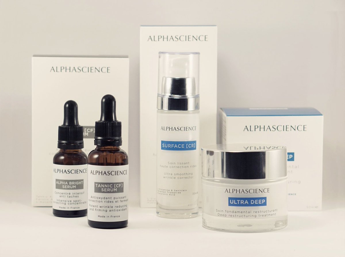 ALPHASCIENCEUK's tweet photo. Comprised of 5 essentials – 3 SERUMS and 2 CREAMS, the combination of which will be bespoke to you as advised by your medical aesthetic practitioner, the ALPHASCIENCE range and philosophy is based on the combination of the fundamental functions of PROTECT and CORRECT. https://t.co/EArBRA2uV4