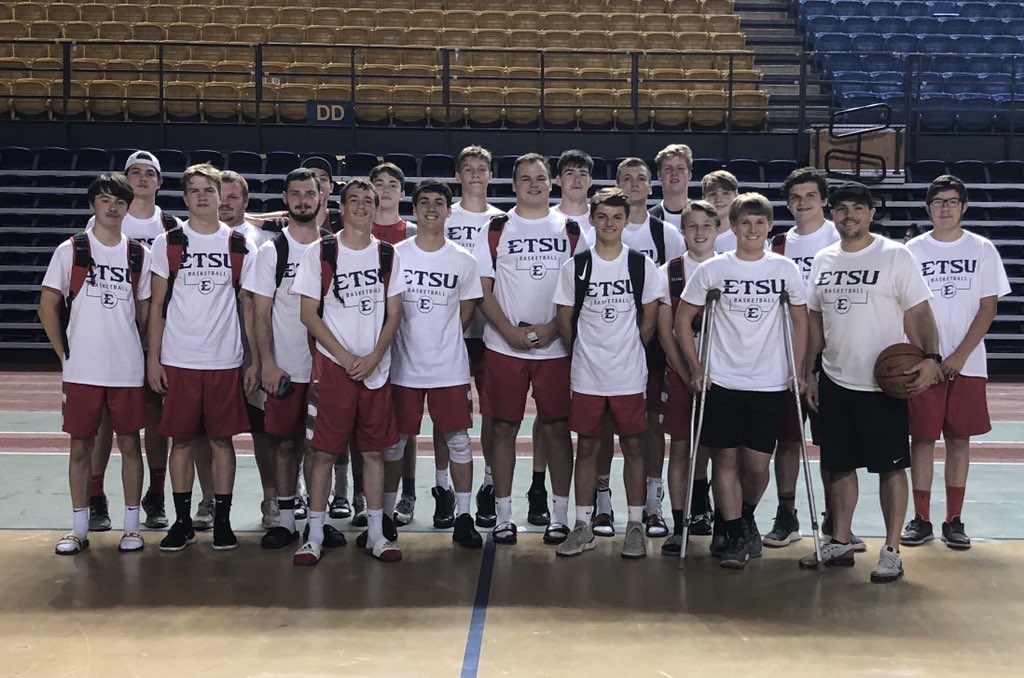 coachjeffersj's tweet photo. The Highlanders had 3 good days @ETSU_MBB team camp. Thanks @ETSU_FrankD for the hospitality  We got a lot better as teammates &amp; players over the 3 days. Great group of guys. I’d take them anywhere. Their parents have done a great job, makes my job a lot easier #All4Scott #H4L https://t.co/isTELlpNvx